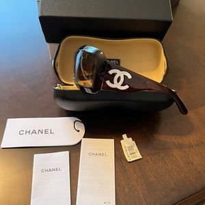 Beautiful Chanel 5076H 538/13 polarized Sunglasses Brown Mother of Pearl CC Logo